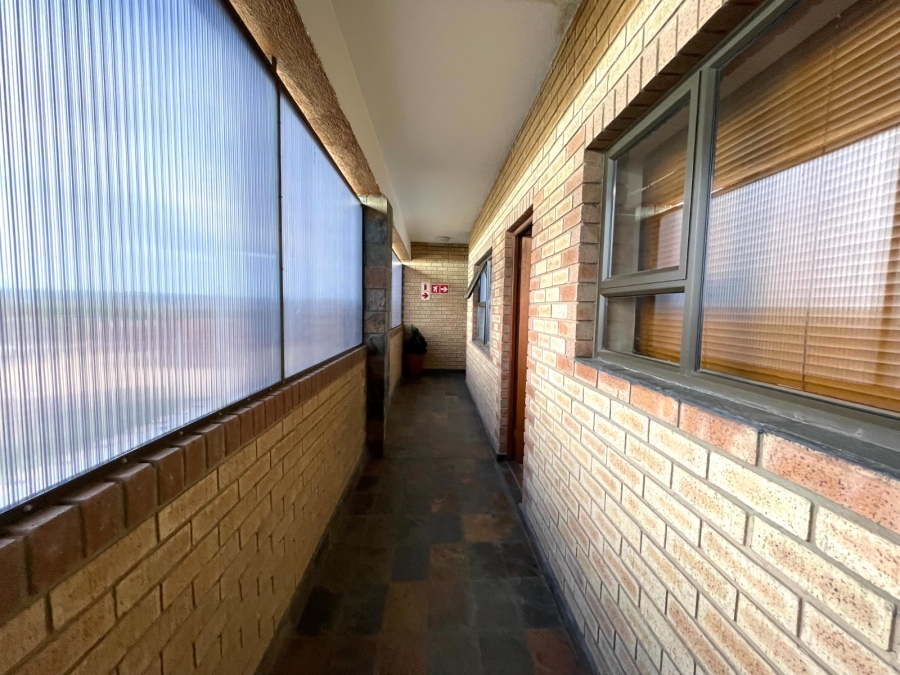 2 Bedroom Property for Sale in Wavecrest Eastern Cape